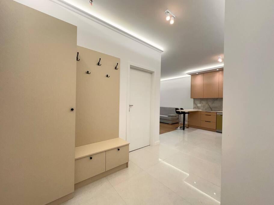 Kaskady Modern Apartment - Close To The Center Varsovia Exterior foto